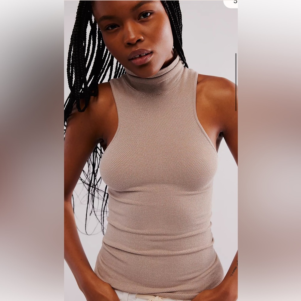 Free People Always Ready Seamless Turtleneck Tank in Mocha Meringue Retail $40 - Picture 1 of 3